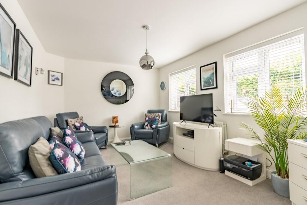 Additional image 25 of Pilgrim Close, Park Street, St. Albans, Hertfordshire, AL2