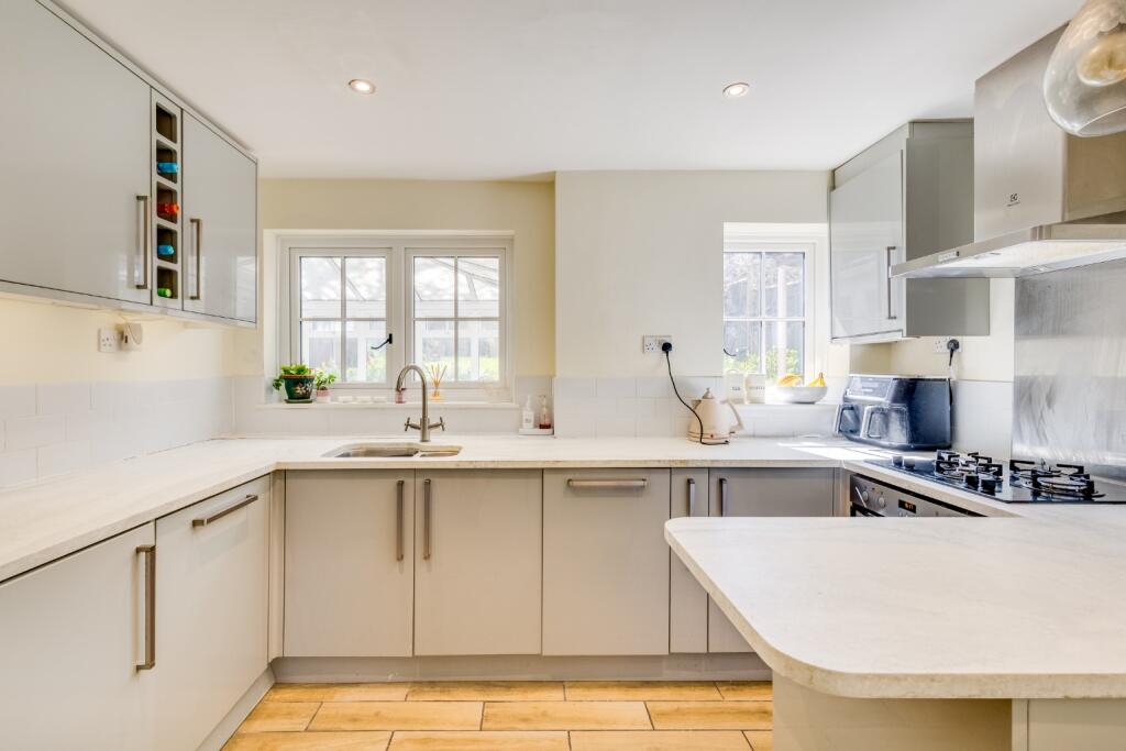 Additional image 10 of Digswell Park Road, Welwyn Garden City, Hertfordshire, AL8