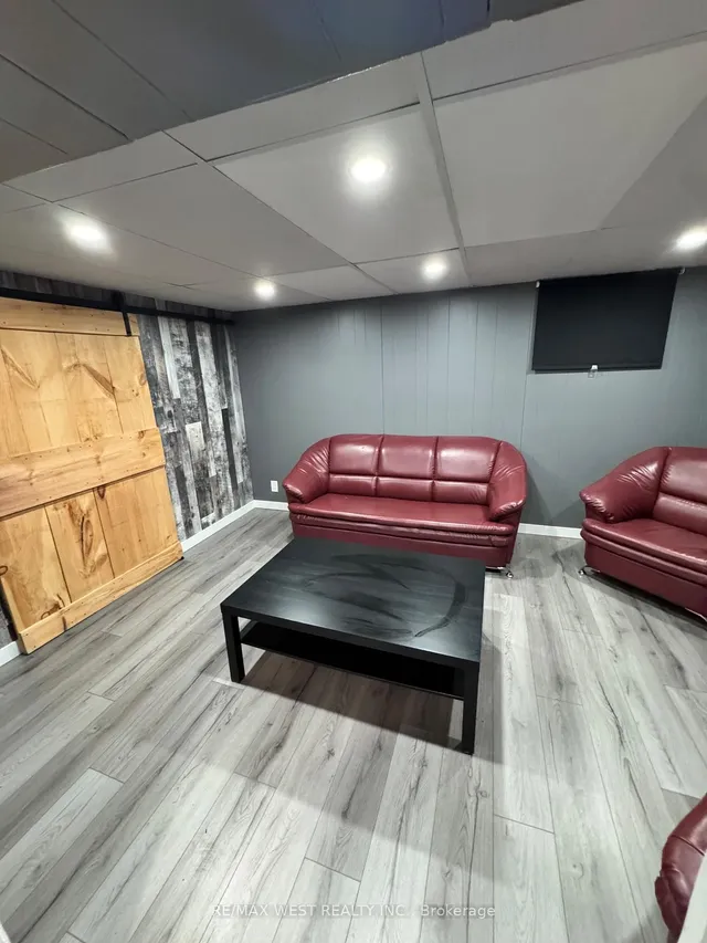 Additional image 23 of 100 Spenvalley Dr