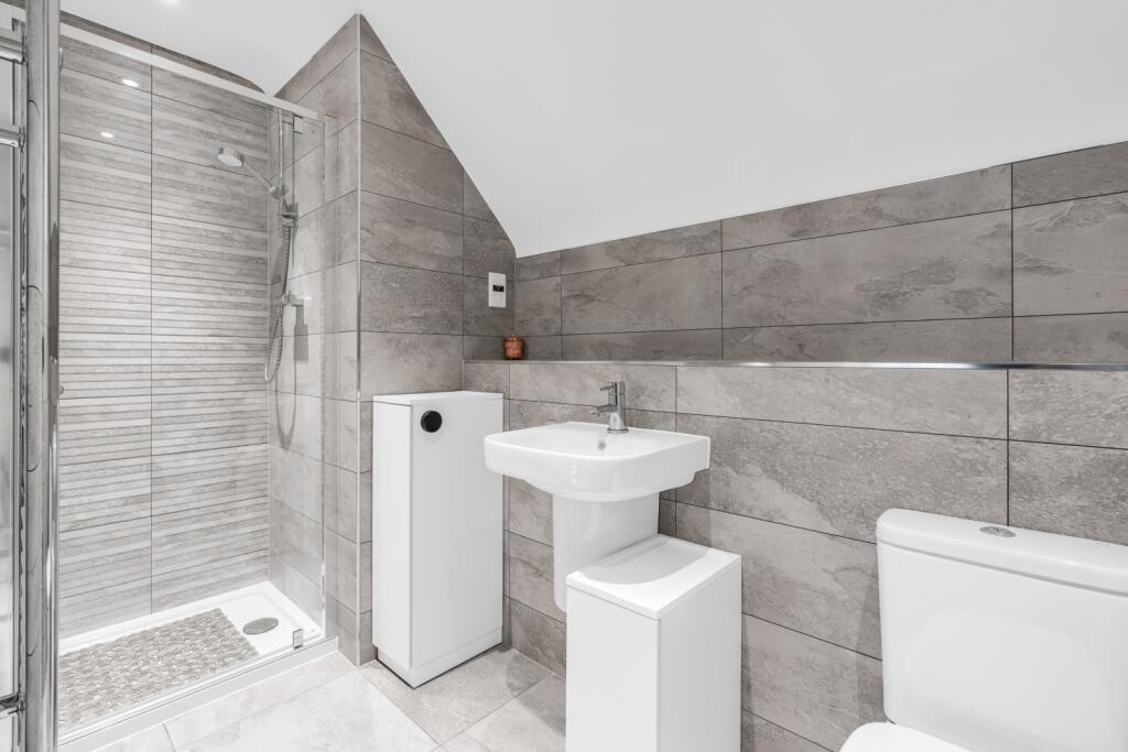 Additional image 24 of Victoria Close, Welwyn Garden City, Hertfordshire, AL7