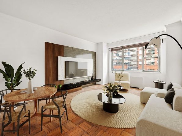 300 E 40th St, New York, NY 