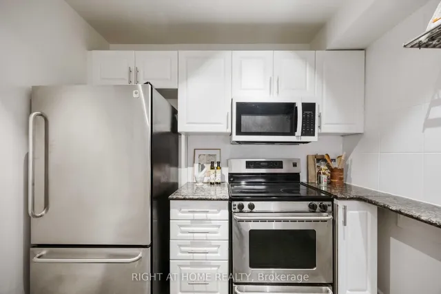 Additional image 8 of 110 Hepbourne St Unit 202