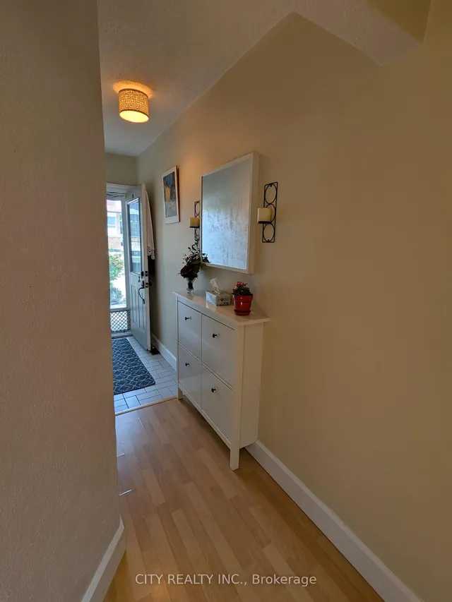 Additional image 7 of 54 Grandville Ave