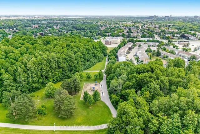 Additional image 21 of 71 Mandarin Cres