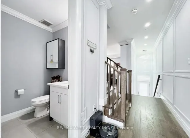 Additional image 18 of 975 Whitlock Ave Unit 20