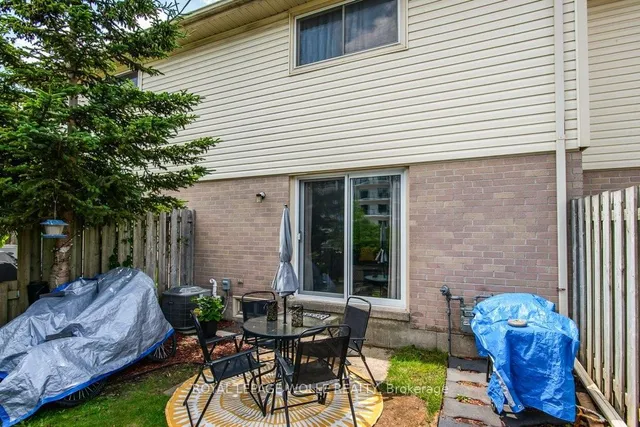 Additional image 6 of 634 Strasburg Rd Unit 3