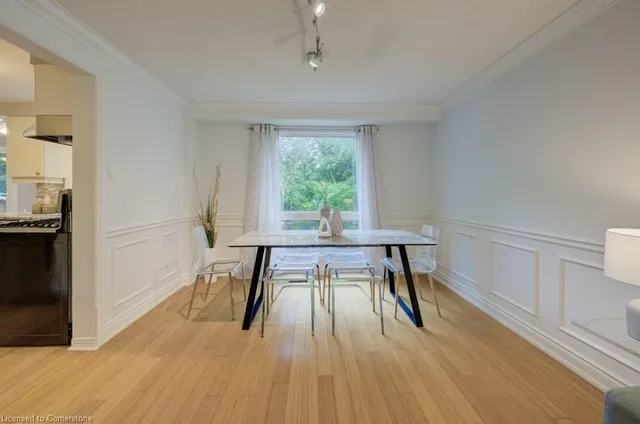 房产图片 7 - 33 Manitoulin Cres