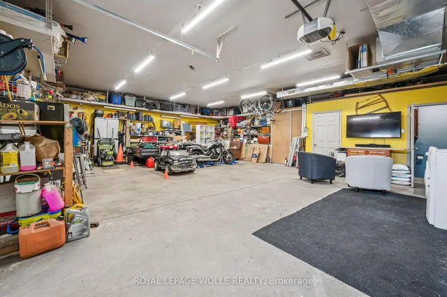 Additional image 31 of 854 Guelph St