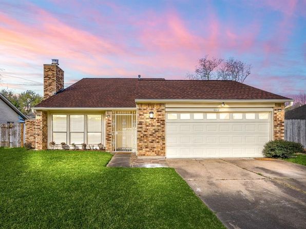 8602 Pottinger Dr, Houston, TX 77083