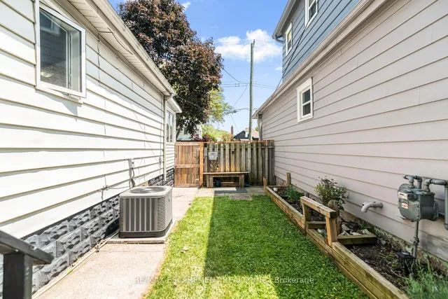 Additional image 31 of 167 TOLTON Ave