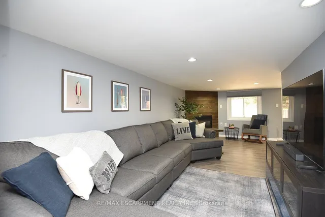 Additional image 41 of 27 Pirie Dr