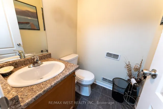 Additional image 17 of 40 Yellowknife Rd