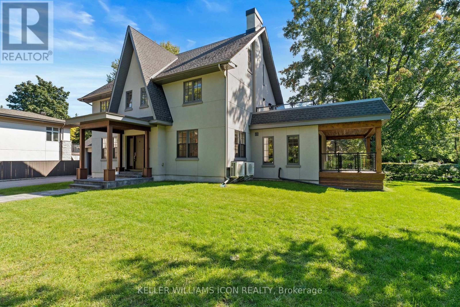 320 HILLCREST ROAD|Ottawa, Ontario K1M0J6