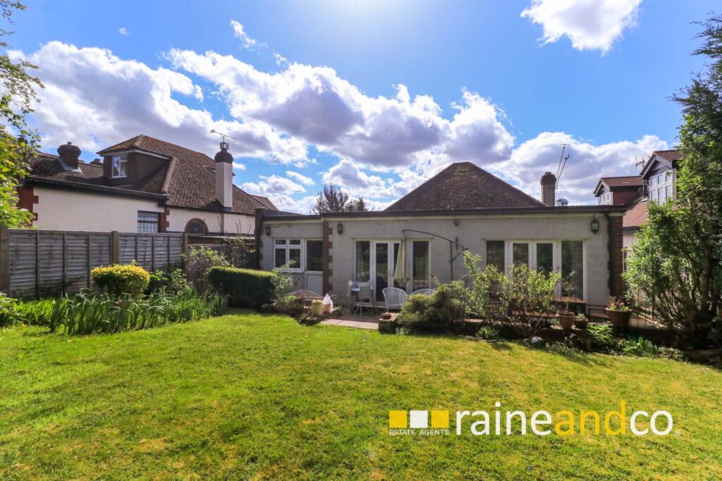 Additional image 23 of Georges Wood Road, Brookmans Park