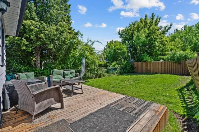 Additional image 21 of 30 Robins Ave