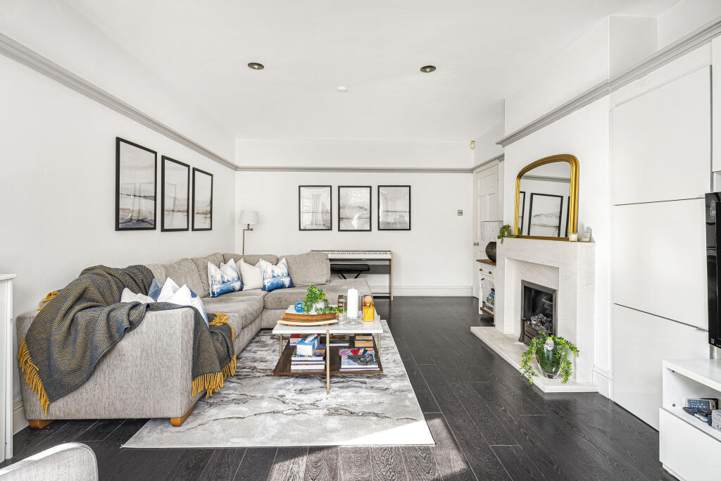 Additional image 2 of Watling Street, St. Albans, Hertfordshire, AL1