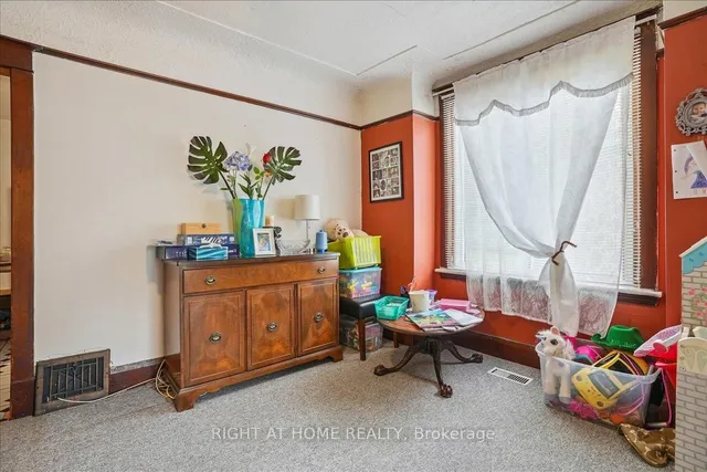 Additional image 15 of 223 BROADWAY Ave