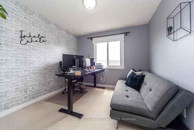 Additional image 18 of 55 Rockcliffe Dr