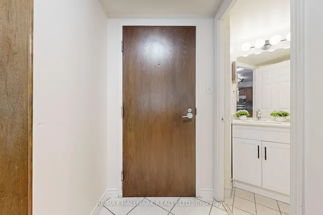 Additional image 5 of 7 Lorraine Dr Unit 1211