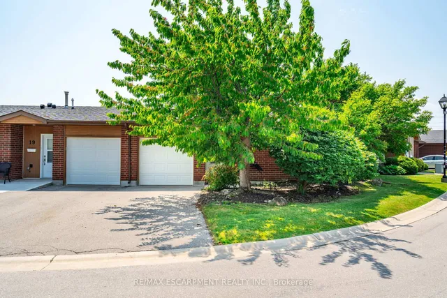 Additional image 2 of 1 Archdeacon Clark Tr