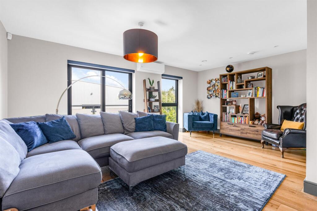 Additional image 27 of Groom Place, Welwyn Garden City