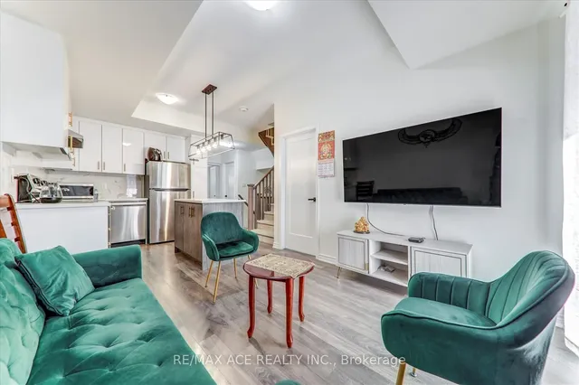 Additional image 16 of 2789 Eglinton Ave Unit 431