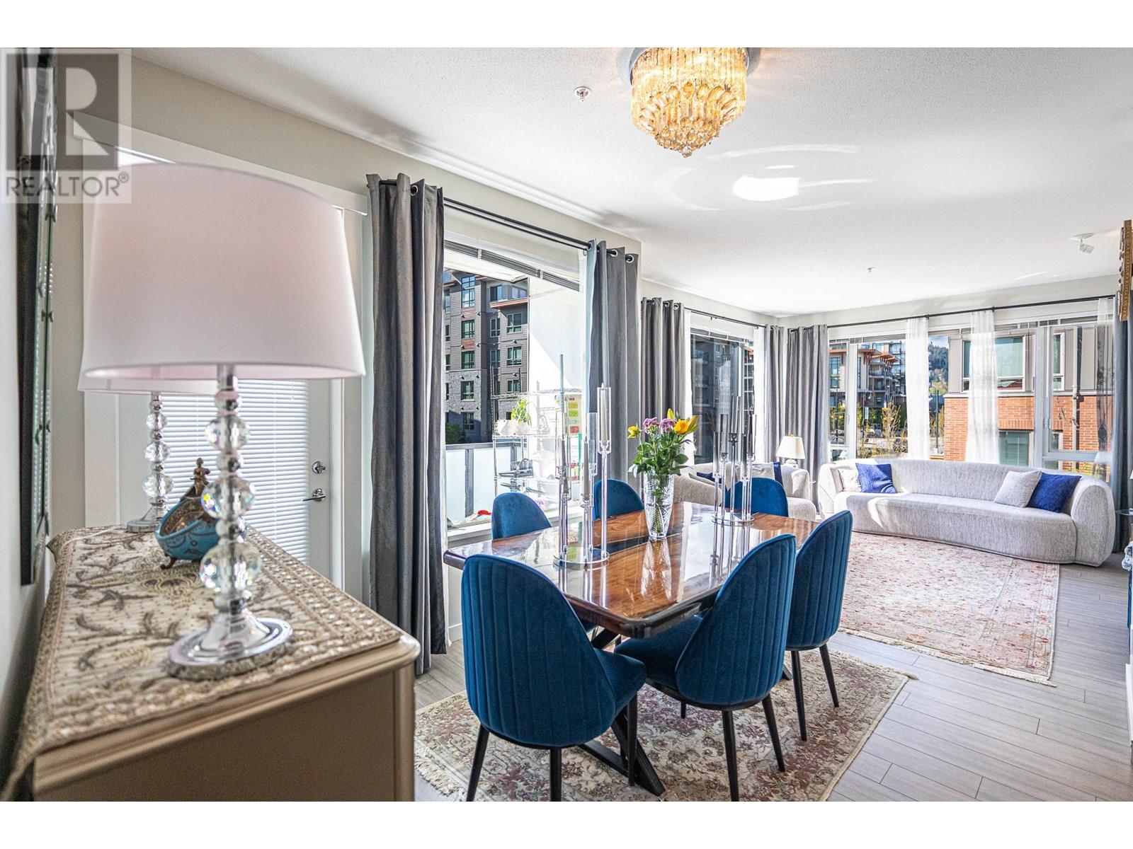 304 2632 LIBRARY LANE|North Vancouver, British Columbia V7J0B8