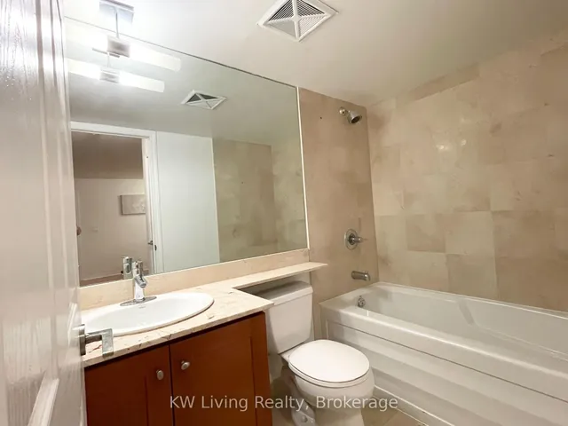 Additional image 7 of 736 Spadina Ave Unit 709