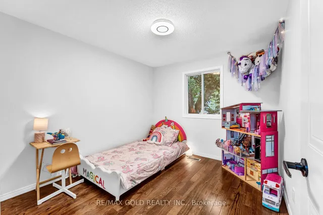 Additional image 5 of 90 Mooregate Cres Unit 34