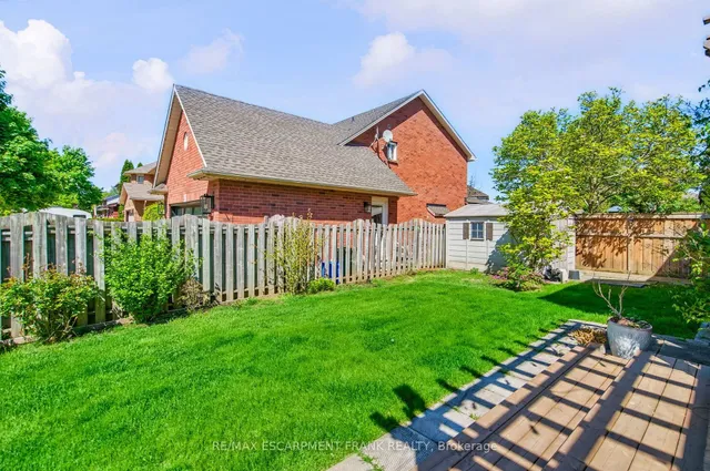 Additional image 42 of 205 Portage Lane