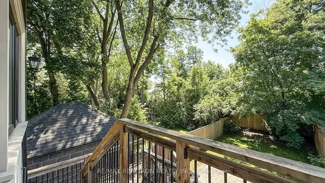 Additional image 44 of 71 Deloraine Ave