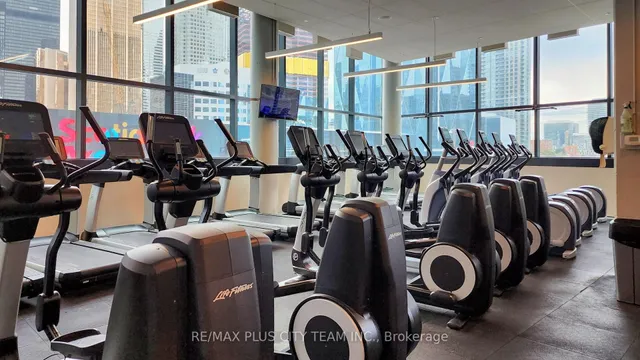 Additional image 26 of 100 Harbour St Unit 5406