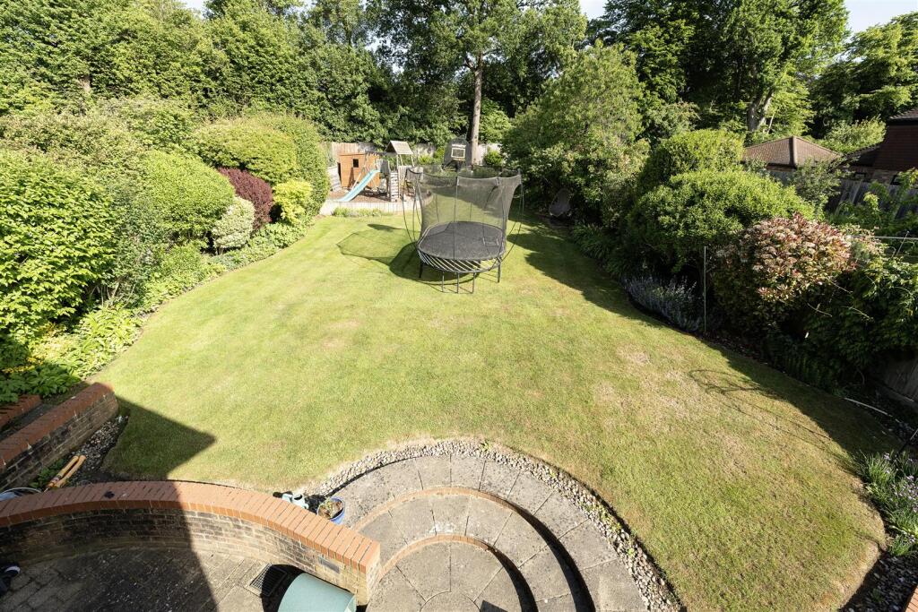 Additional image 10 of Meadway, Harpenden