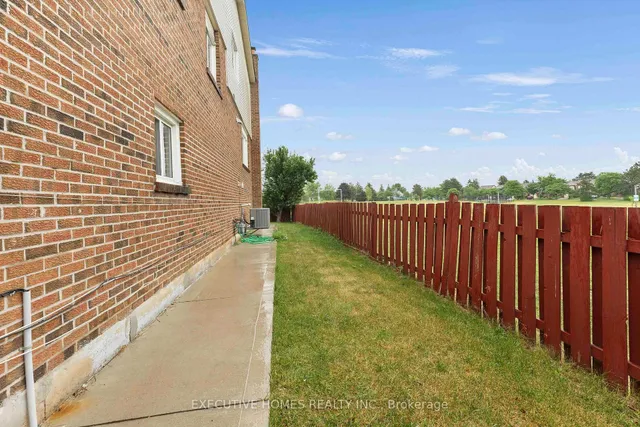 房产图片 37 - 韦布里奇大道140号