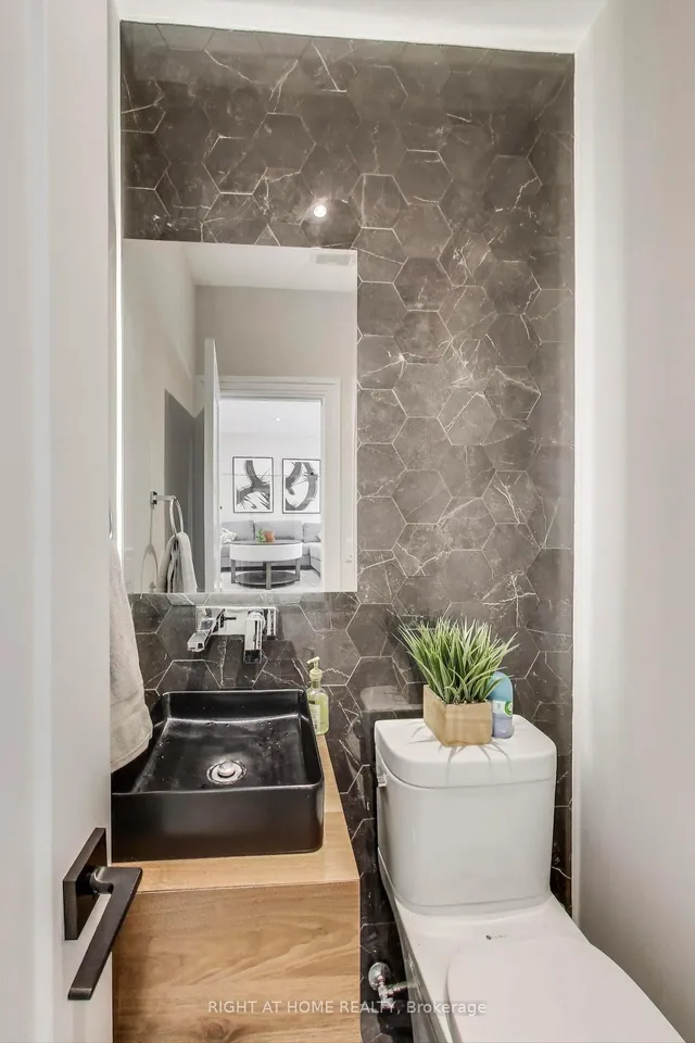 Additional image 14 of 378 CEDARVALE Ave