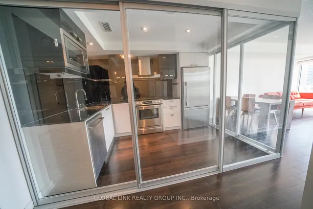 Additional image 6 of 121 Mcmahon Dr Unit 915