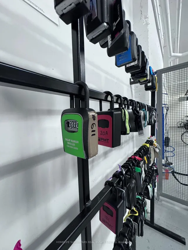 Additional image 40 of 181 Dundas St Unit 611