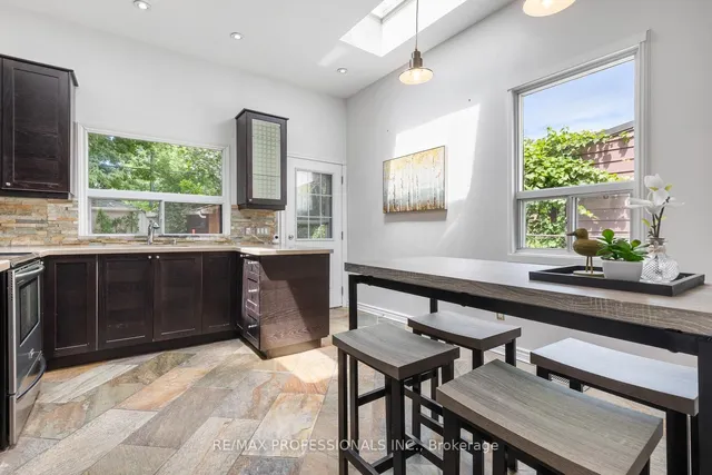 Additional image 11 of 26 Norval St