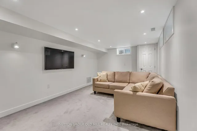 Additional image 29 of 47 Ashfield Dr