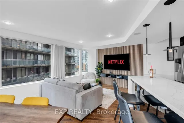 210 Victoria St Unit 1816