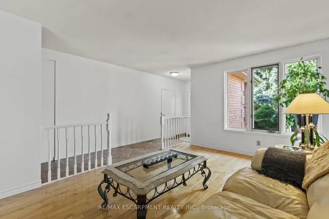 Additional image 7 of 27 Cartier Cres