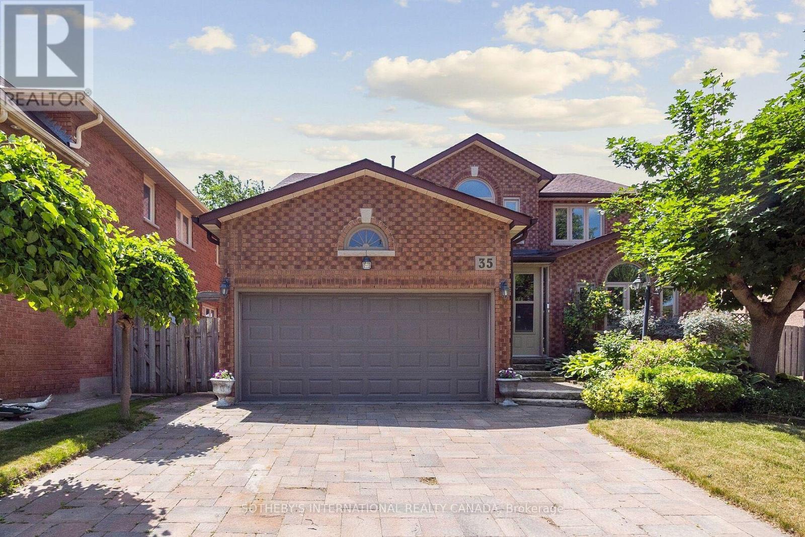 Property image for 35 LISA CRESCENT|Richmond Hill (Doncrest), Ontario L4B3A5