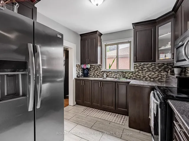 房产图片 13 - 61 Wise Cres