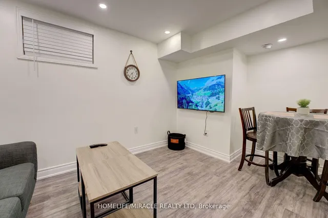 Additional image 27 of 71 Kingsview Blvd