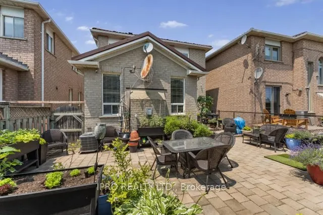 Additional image 38 of 792 Ledbury Cres