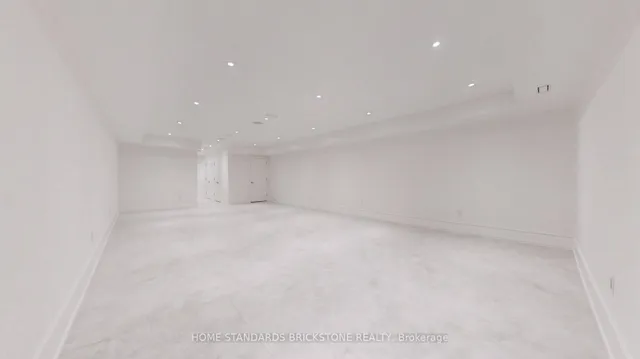 Additional image 44 of 38 Elgin Ave