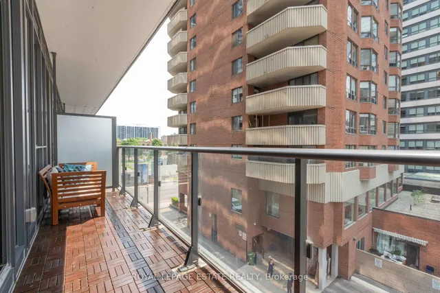 Additional image 12 of 159 Dundas St Unit 404