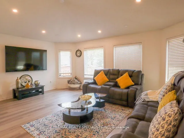 Additional image 11 of 10 Banington Cres