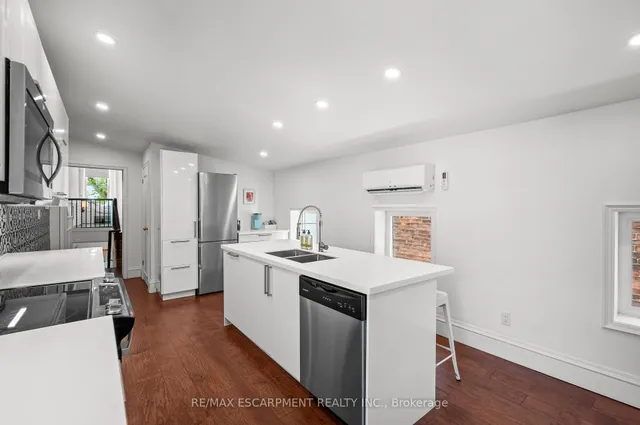 Additional image 33 of 227 Park St