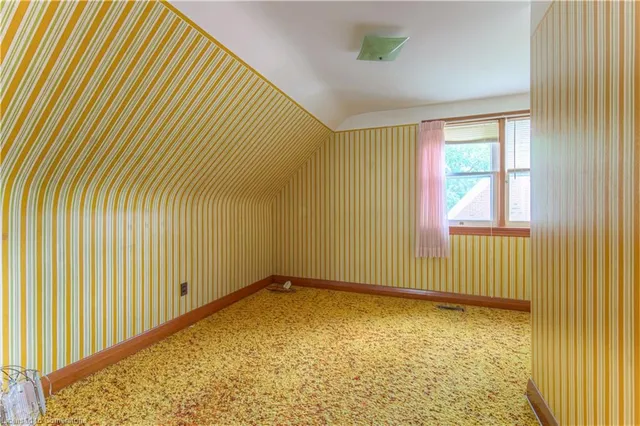 Additional image 22 of 48 Englewood Pl